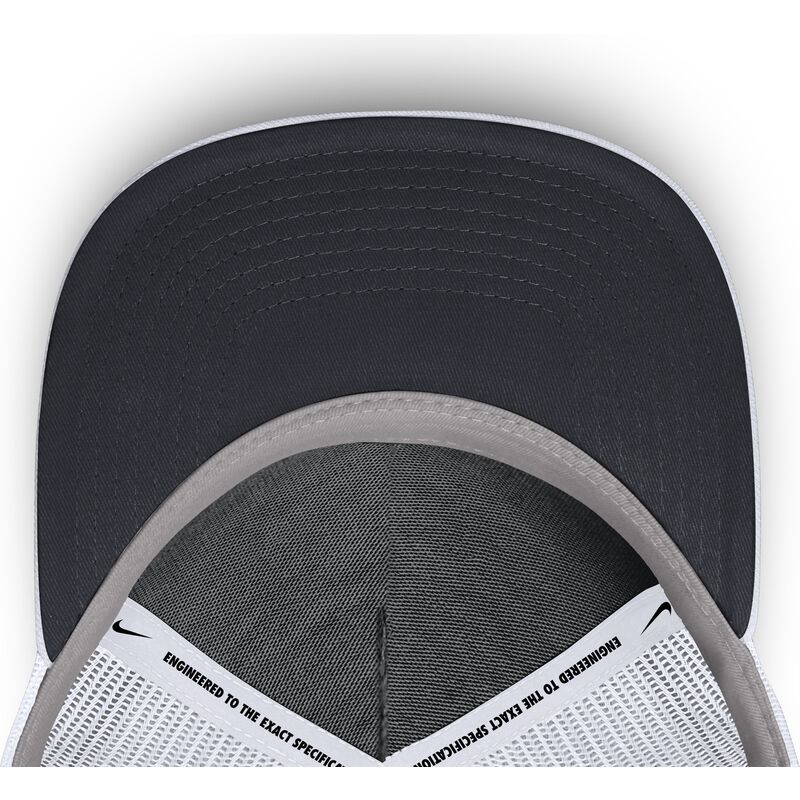 cap-zaoblena-white-snapback-primetime-dri-fit-rise-structured-new-york-yankees-mlb-nike
