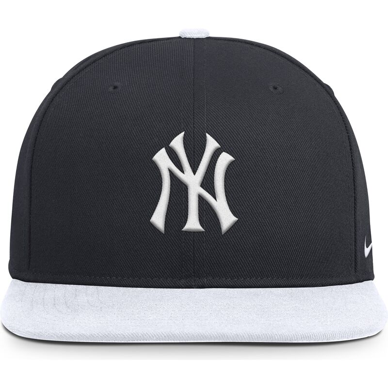 nike-flat-brim-dri-fit-pro-structured-square-bill-new-york-yankees-mlb-navy-blue-and-white-snapback-cap