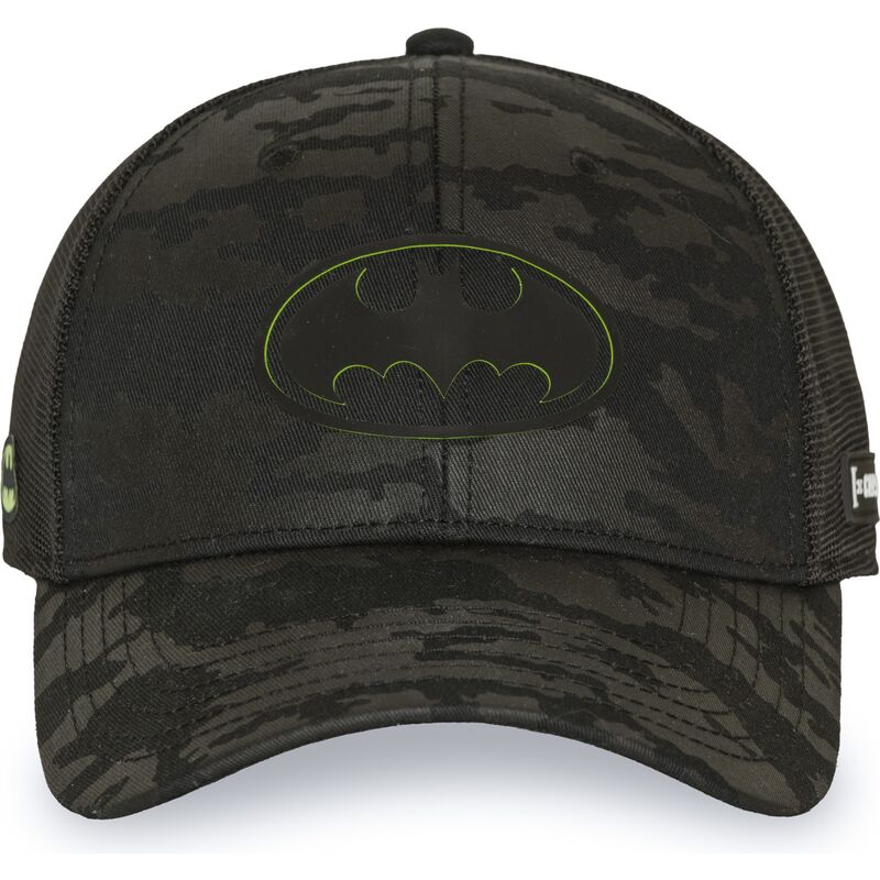 trucker-cap-schwarzes-camouflage-batman-dc11-logb-dc-comics-von-capslab