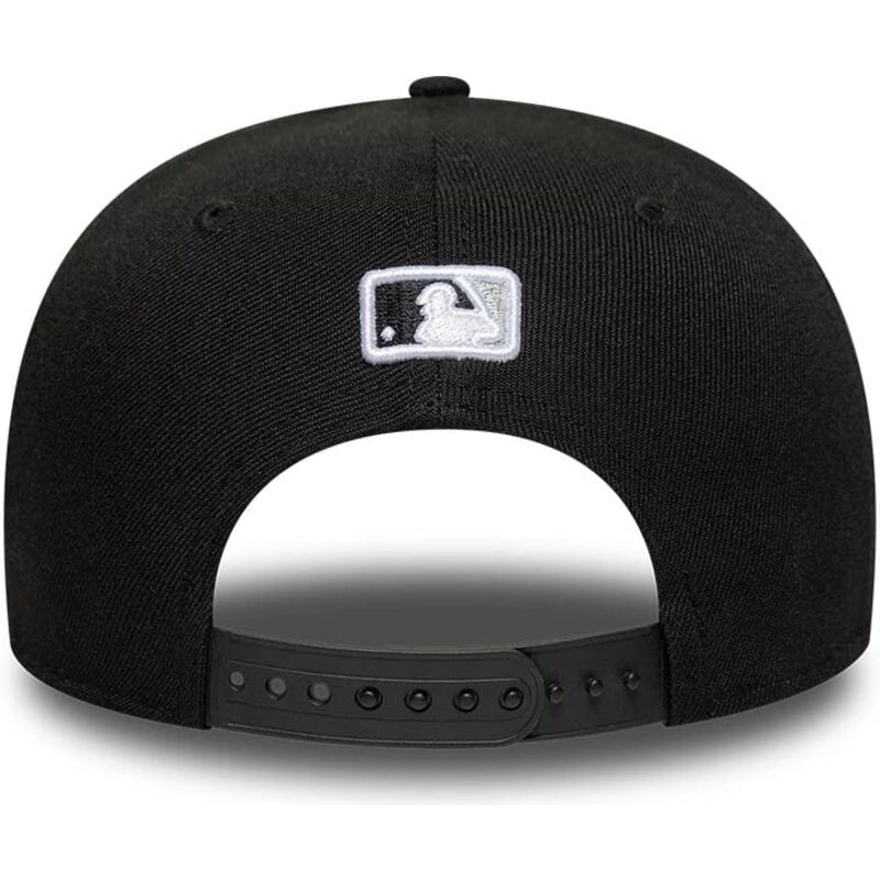 cepice-zaoblena-cerna-snapback-9seventy-stretch-snap-player-replica-chicago-white-sox-mlb-new-era