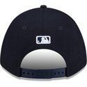 cepice-zaoblena-namornicka-modra-snapback-9forty-m-crown-hall-of-fame-new-york-yankees-mlb-new-era
