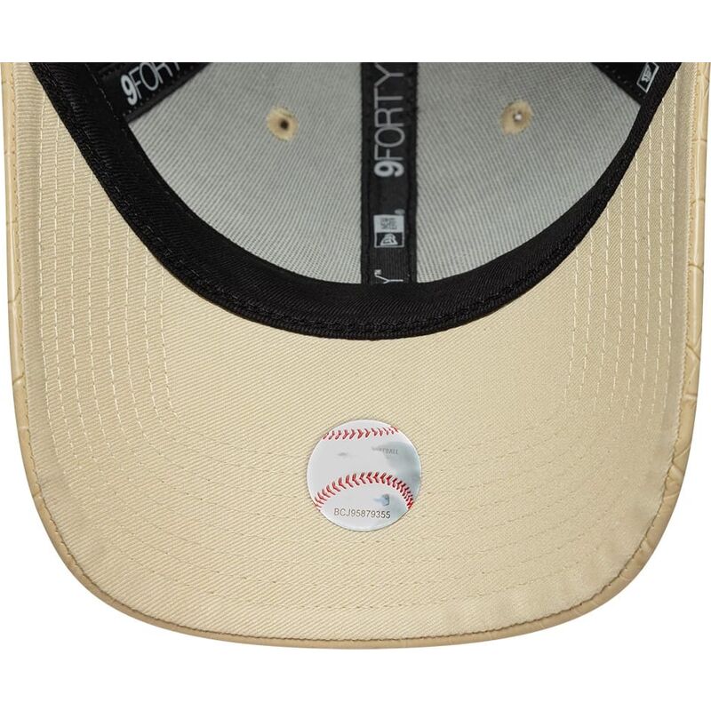 cepice-zaoblena-bezova-nastavitelny-9forty-pu-pattern-new-york-yankees-mlb-new-era