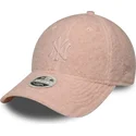 cepice-zaoblena-ruzova-snapback-rosa-9forty-m-crown-winter-borg-new-york-yankees-mlb-new-era