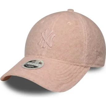 Čepice zaoblená růžová snapback rosa 9FORTY M-Crown Winter Borg New York Yankees MLB New Era