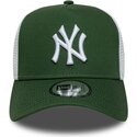 cepice-zaoblena-zelena-snapback-a-frame-league-essential-new-york-yankees-mlb-new-era