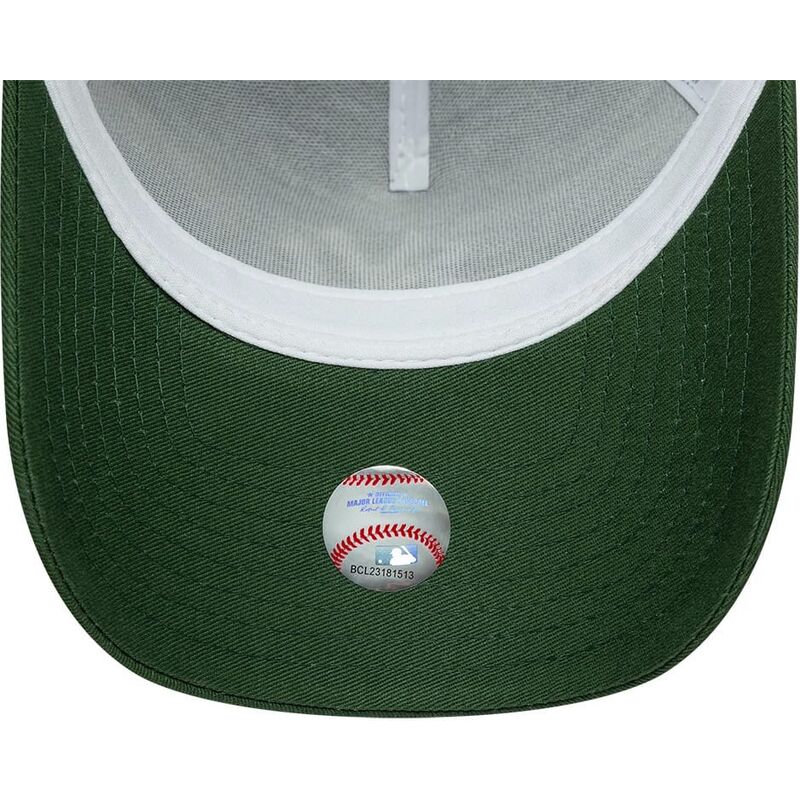 cepice-zaoblena-zelena-snapback-a-frame-league-essential-new-york-yankees-mlb-new-era cepice-zaoblena-zelena-snapback-a-frame-league-essential-new-york-yankees-mlb-new-era