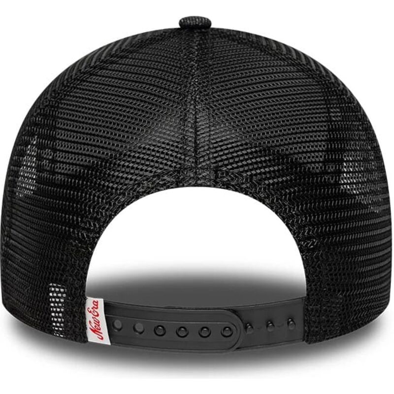 cepice-zaoblena-cerna-snapback-a-frame-patch-denim-new-era
