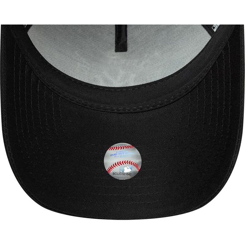 cepice-zaoblena-cerna-snapback-a-frame-wordmark-new-york-yankees-mlb-new-era