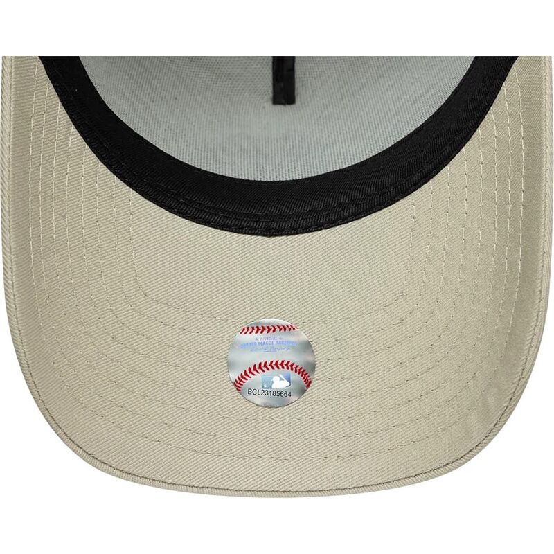 cepice-zaoblena-bezova-snapback-e-frame-league-essential-new-york-yankees-mlb-new-era cepice-zaoblena-bezova-snapback-e-frame-league-essential-new-york-yankees-mlb-new-era