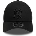 cepice-zaoblena-cerna-snapback-9forty-m-crown-new-york-yankees-mlb-new-era
