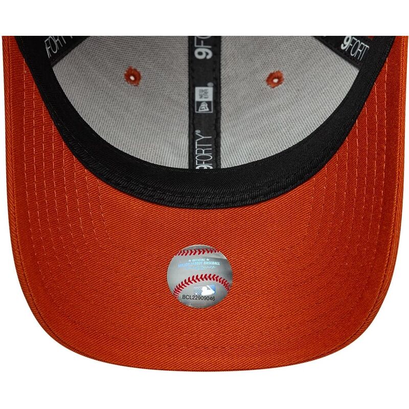 cepice-zaoblena-oranzova-snapback-9forty-m-crown-new-york-yankees-mlb-new-era