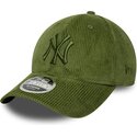 cepice-zaoblena-zelena-nastavitelny-9forty-m-crown-cord-new-york-yankees-mlb-new-era