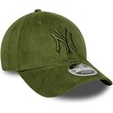 cepice-zaoblena-zelena-nastavitelny-9forty-m-crown-cord-new-york-yankees-mlb-new-era