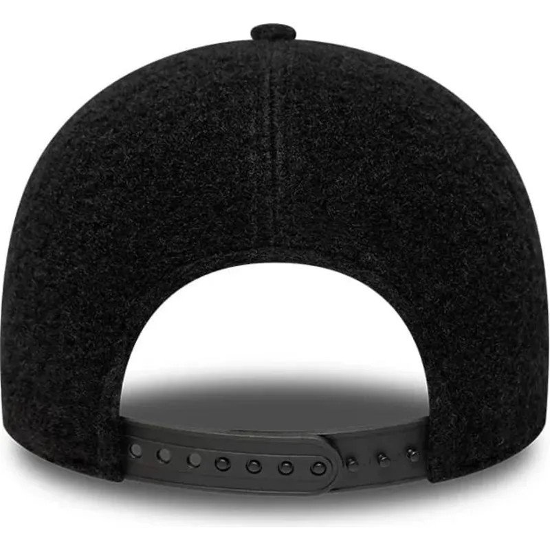 cepice-zaoblena-cerna-snapback-9forty-winter-borg-new-york-yankees-mlb-new-era
