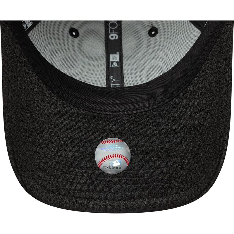 cepice-zaoblena-cerna-nastavitelny-9forty-flawless-mesh-detroit-tigers-mlb-new-era cepice-zaoblena-cerna-nastavitelny-9forty-flawless-mesh-detroit-tigers-mlb-new-era