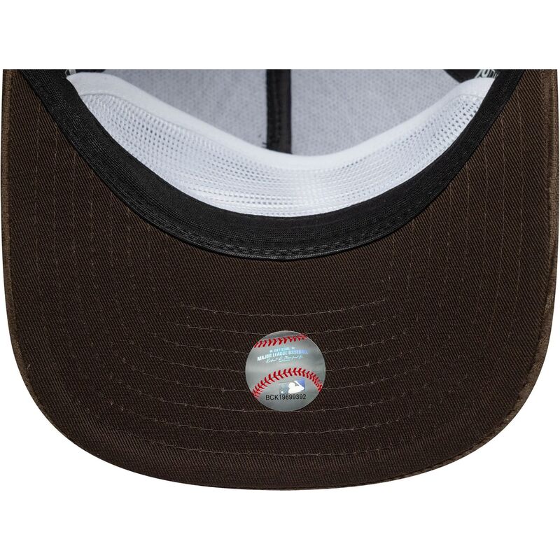 cepice-zaoblena-hneda-snapback-19twenty-cooperstown-cord-chicago-cubs-mlb-new-era cepice-zaoblena-hneda-snapback-19twenty-cooperstown-cord-chicago-cubs-mlb-new-era