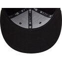 cepice-rovna-cerna-snapback-9fifty-outdoor-icon-new-york-yankees-mlb-new-era