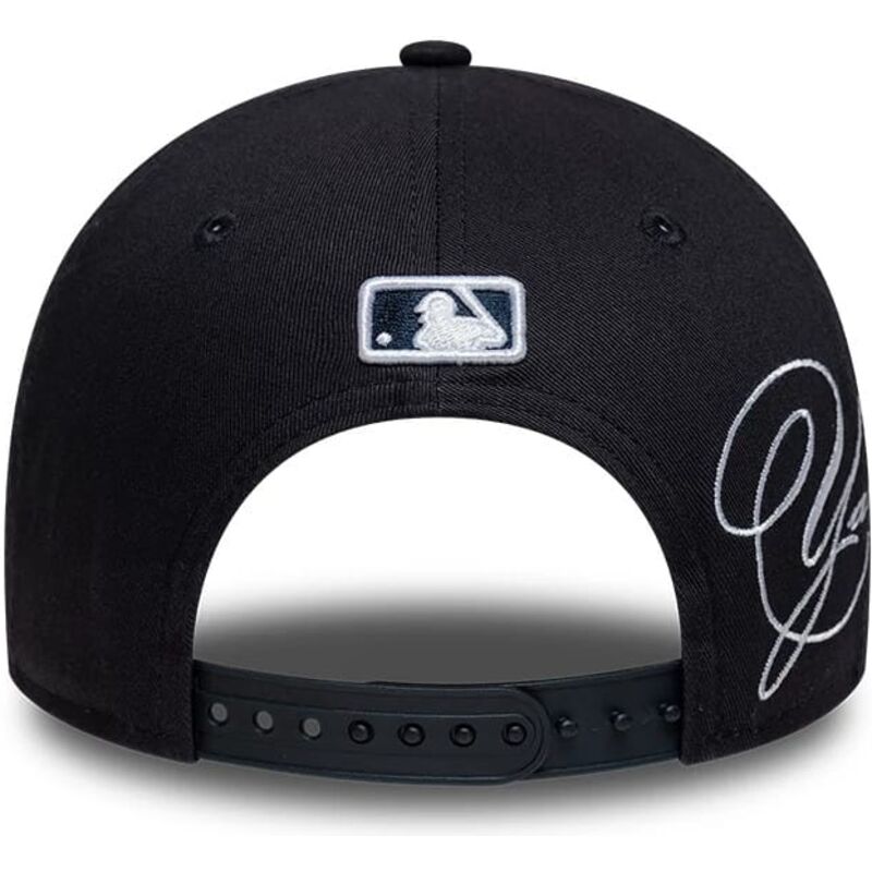 cepice-zaoblena-namornicka-modra-snapback-9forty-m-crown-side-script-new-york-yankees-mlb-new-era
