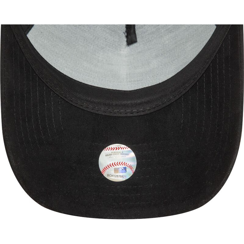 cepice-zaoblena-cerna-snapback-e-frame-faux-suede-new-york-yankees-mlb-new-era