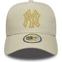 cepice-zaoblena-bezova-snapback-dorado-e-frame-metallic-outline-new-york-yankees-mlb-new-era