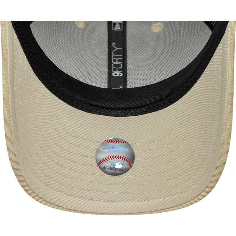 cepice-zaoblena-bezova-nastavitelny-9forty-m-crown-cord-new-york-yankees-mlb-new-era