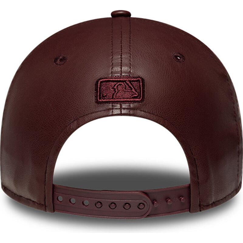 cepice-zaoblena-hneda-snapback-9forty-m-crown-pu-diamante-new-york-yankees-mlb-new-era