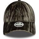 cepice-zaoblena-zelena-nastavitelny-9twenty-velour-new-york-yankees-mlb-new-era