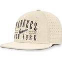cepice-rovna-bezova-prilehava-dri-fit-true-structured-aero-bill-new-york-yankees-mlb-nike