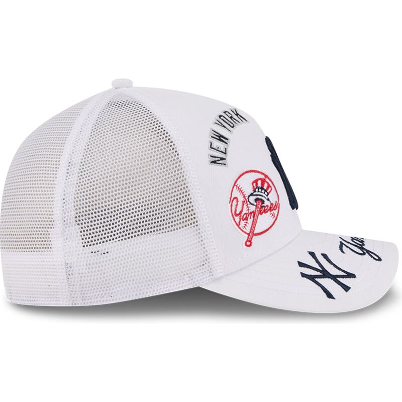 cepice-zaoblena-bila-snapback-9forty-m-crown-a-frame-all-over-new-york-yankees-mlb-new-era cepice-zaoblena-bila-snapback-9forty-m-crown-a-frame-all-over-new-york-yankees-mlb-new-era
