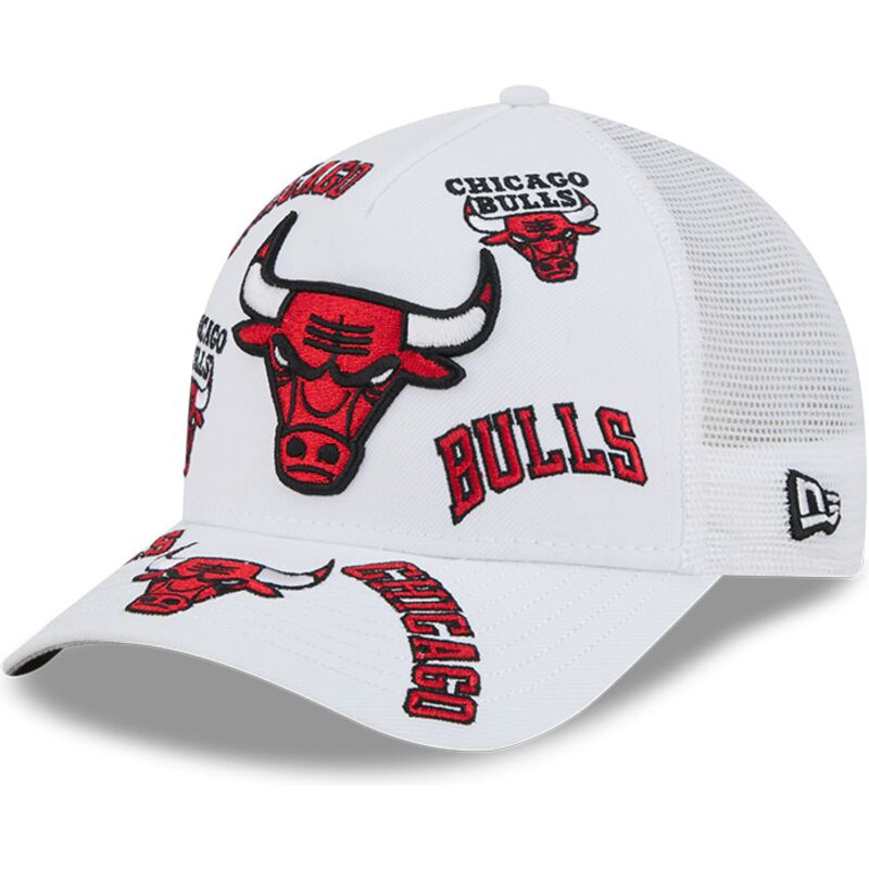 cepice-zaoblena-bila-snapback-9forty-m-crown-a-frame-all-over-chicago-bulls-nba-new-era