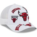 cepice-zaoblena-bila-snapback-9forty-m-crown-a-frame-all-over-chicago-bulls-nba-new-era