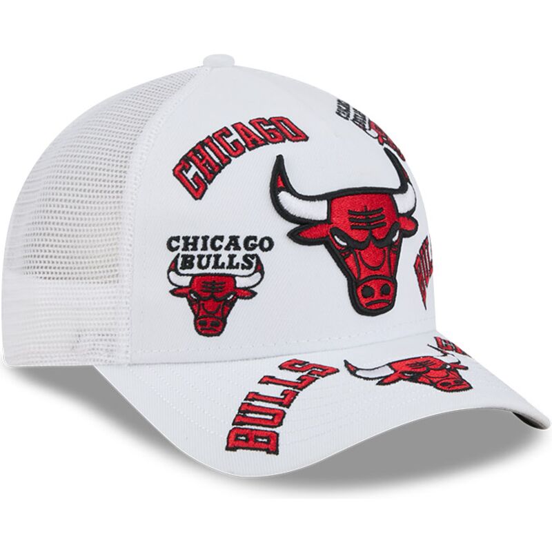 cepice-zaoblena-bila-snapback-9forty-m-crown-a-frame-all-over-chicago-bulls-nba-new-era