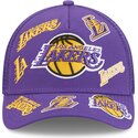 cepice-zaoblena-fialova-snapback-9forty-m-crown-a-frame-all-over-los-angeles-lakers-nba-new-era