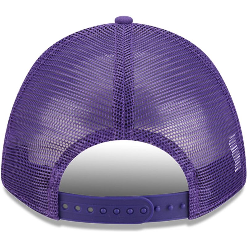 cepice-zaoblena-fialova-snapback-9forty-m-crown-a-frame-all-over-los-angeles-lakers-nba-new-era