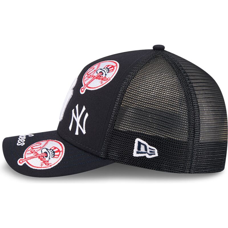 cepice-zaoblena-namornicka-modra-snapback-9forty-m-crown-a-frame-all-over-new-york-yankees-mlb-new-era
