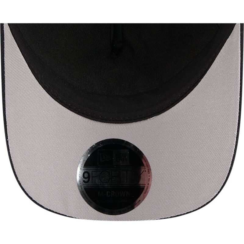 cepice-zaoblena-namornicka-modra-snapback-9forty-m-crown-a-frame-all-over-new-york-yankees-mlb-new-era