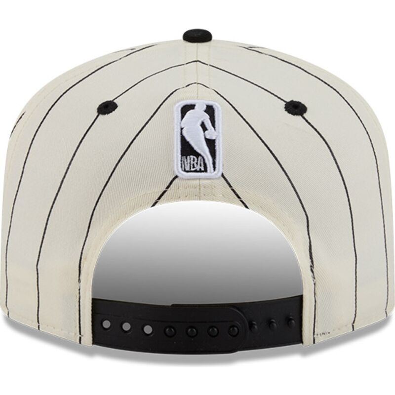 cepice-zaoblena-bezova-snapback-19twenty-pinstripe-chicago-bulls-nba-new-era