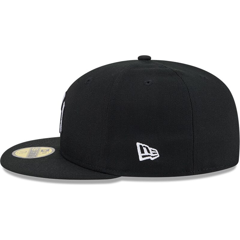 cepice-rovna-cerna-prilehava-59fifty-rhinestone-badge-new-york-yankees-mlb-new-era