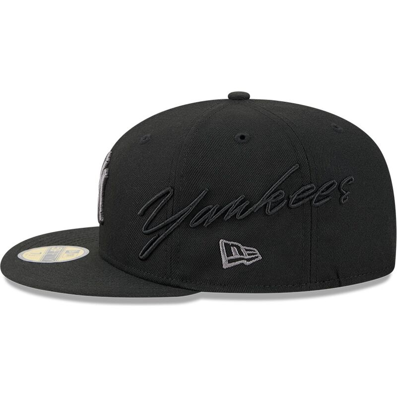 cepice-rovna-cerna-prilehava-59fifty-side-script-new-york-yankees-mlb-new-era