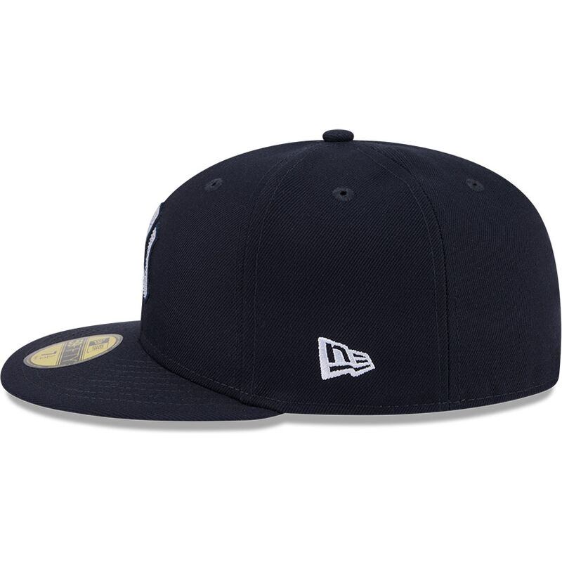 cepice-rovna-namornicka-modra-prilehava-59fifty-rhinestone-badge-new-york-yankees-mlb-new-era