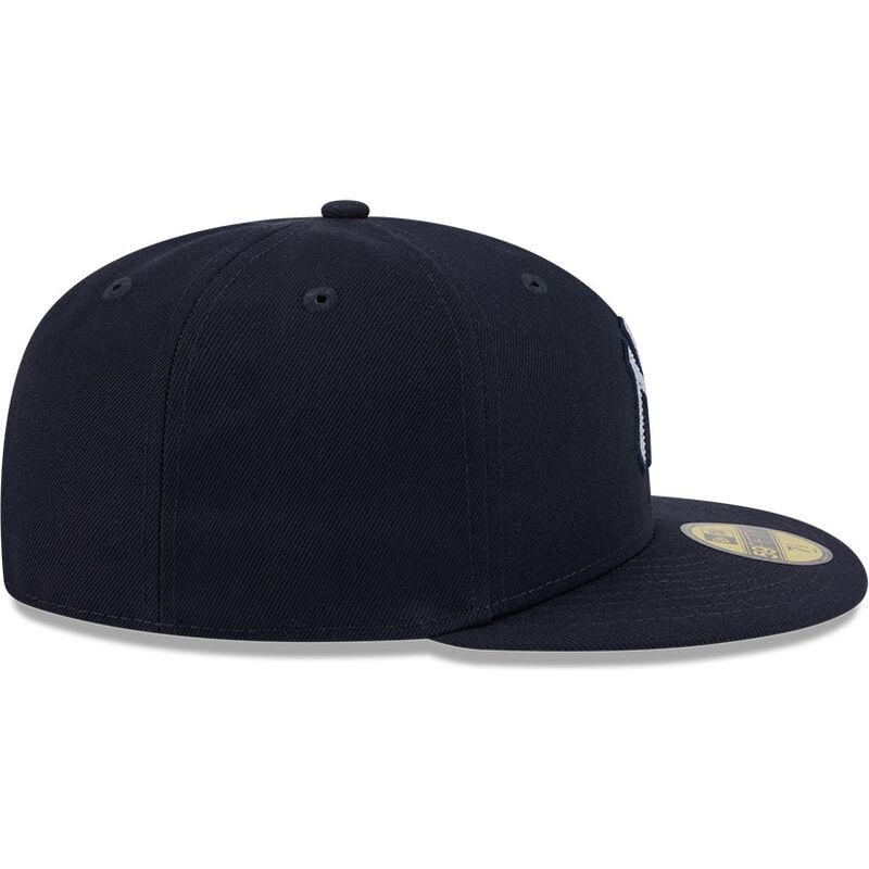 cepice-rovna-namornicka-modra-prilehava-59fifty-rhinestone-badge-new-york-yankees-mlb-new-era
