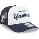 cepice-zaoblena-namornicka-modra-snapback-9fifty-a-frame-na-lifestyle-f1-new-york-yankees-mlb-new-era