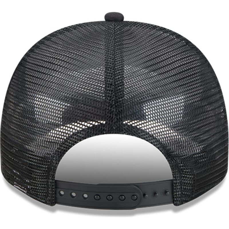 cepice-zaoblena-cerna-snapback-9fifty-a-frame-na-lifestyle-f1-chicago-white-sox-mlb-new-era
