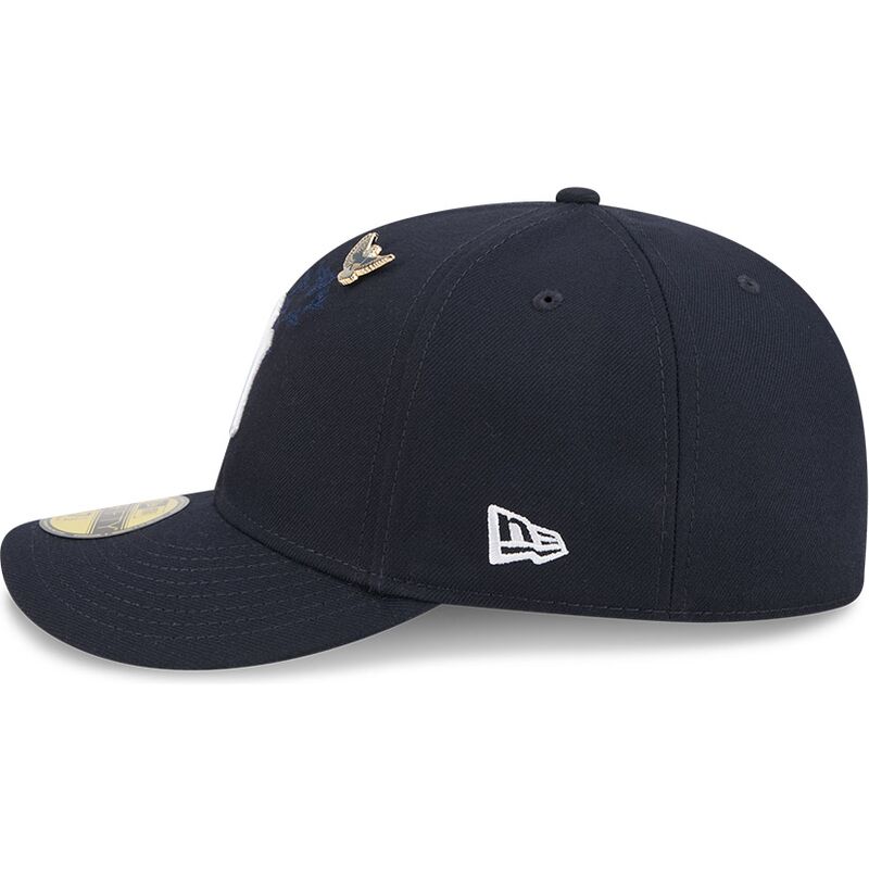 cepice-zaoblena-namornicka-modra-prilehava-59fifty-pin-na-lifestyle-f1-new-york-yankees-mlb-new-era