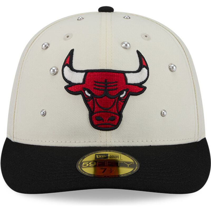 cepice-zaoblena-bezova-prilehava-59fifty-beads-na-lifestyle-f1-chicago-bulls-nba-new-era