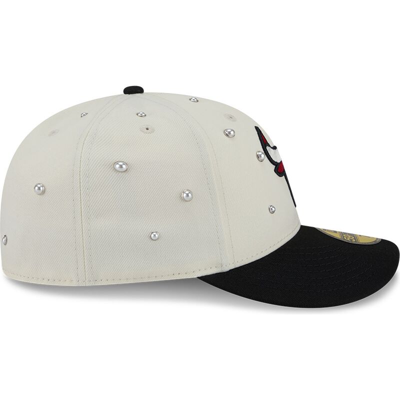 cepice-zaoblena-bezova-prilehava-59fifty-beads-na-lifestyle-f1-chicago-bulls-nba-new-era