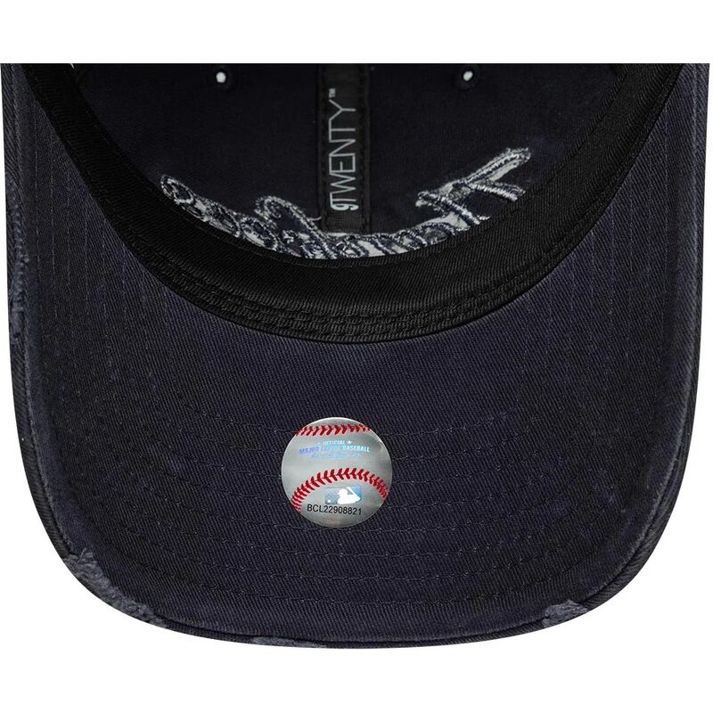 cepice-zaoblena-namornicka-modra-nastavitelny-9twenty-distress-wordmark-new-york-yankees-mlb-new-era