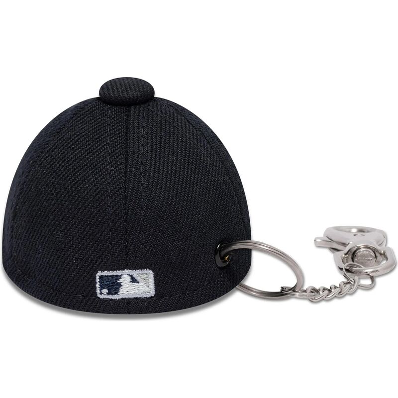 prislusenstvi-namornicka-modra-llavero-mini-cap-keychain-new-york-yankees-mlb-new-era