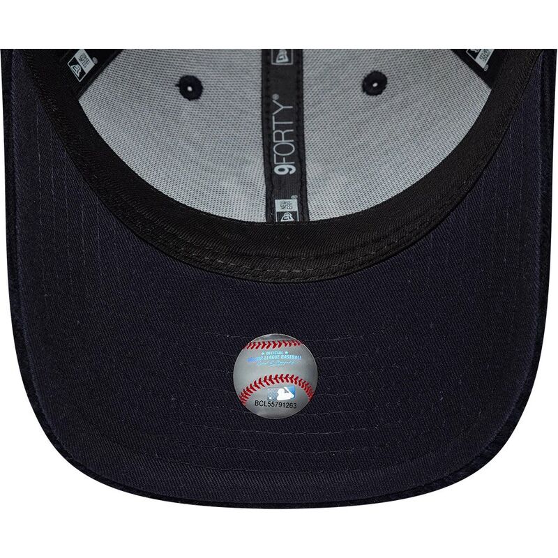 cepice-zaoblena-namornicka-modra-snapback-9forty-m-crown-cord-visor-new-york-yankees-mlb-new-era