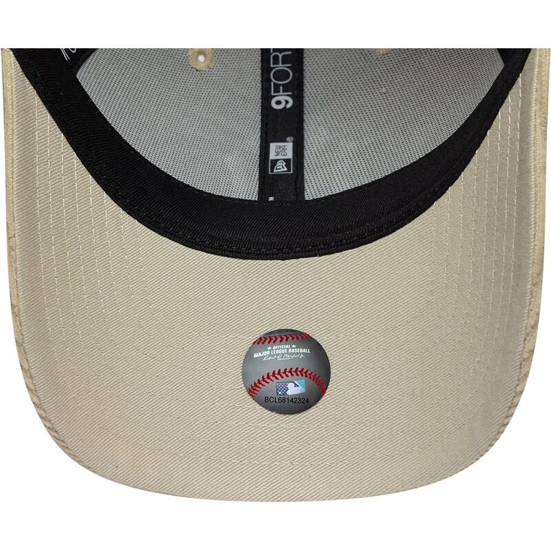 cepice-zaoblena-bezova-snapback-9forty-entry-cord-new-york-yankees-mlb-new-era